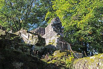 Reste der Burg Lützelhardt